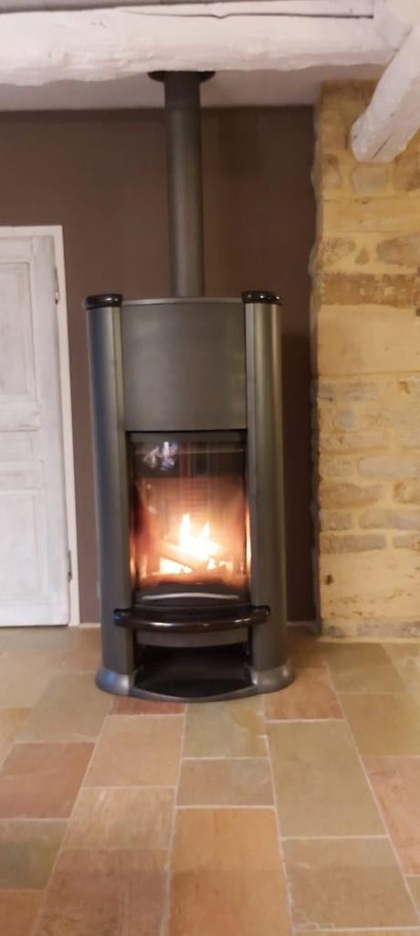 Austroflamm IRONY L fornuis — 9 kW, Ophalen, Houtkachel, Zo goed als nieuw, Vrijstaand