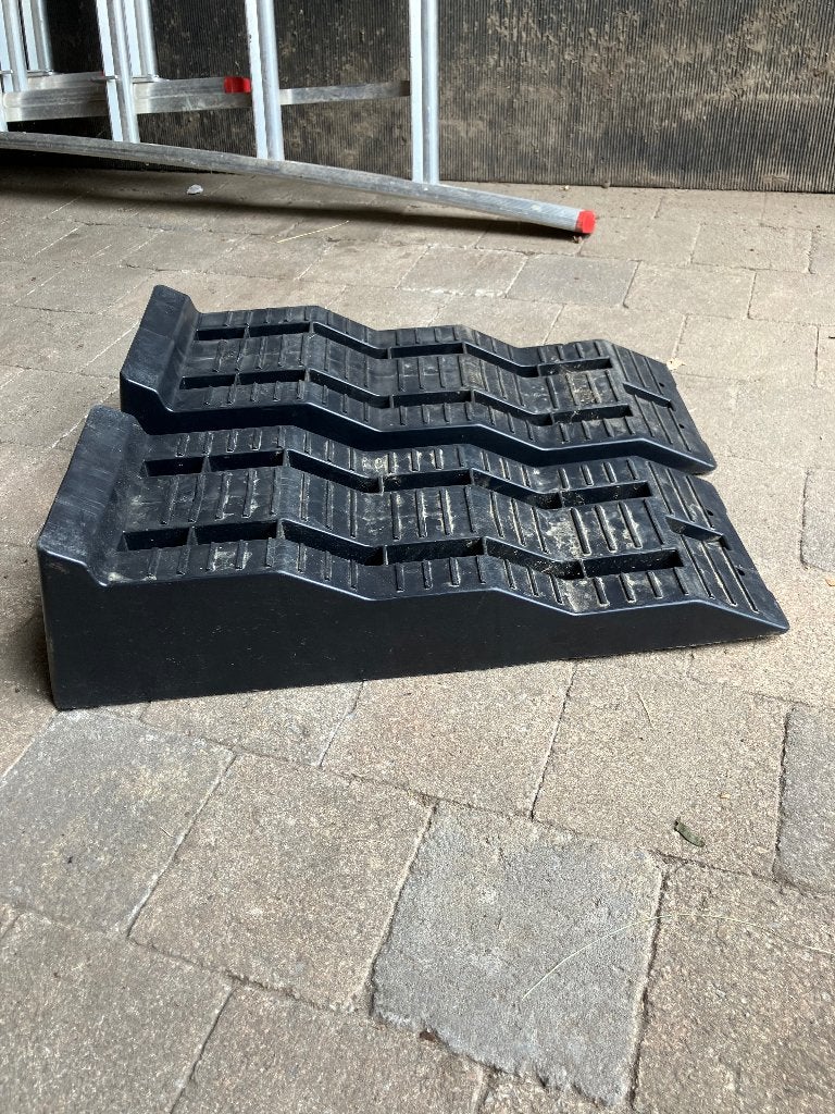 Oprijblokken, Enlèvement, Utilisé