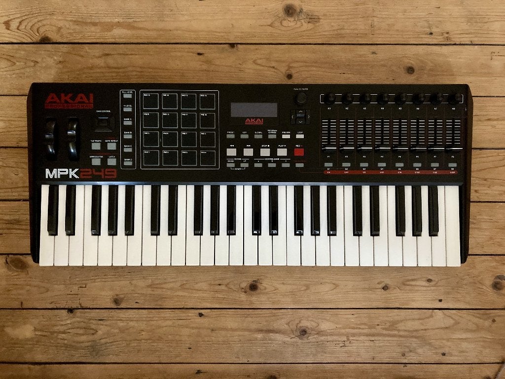 Akai MPK249 MIDI keyboard, Ophalen, Gebruikt