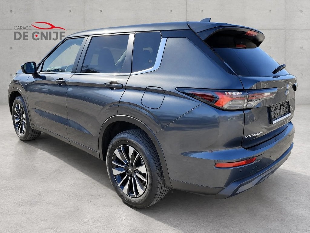 Mitsubishi Outlander intense PHEV nieuw daginschrijving, Auto's, Verwarmde buitenspiegels, Outlander, Bedrijf, 5 zetels