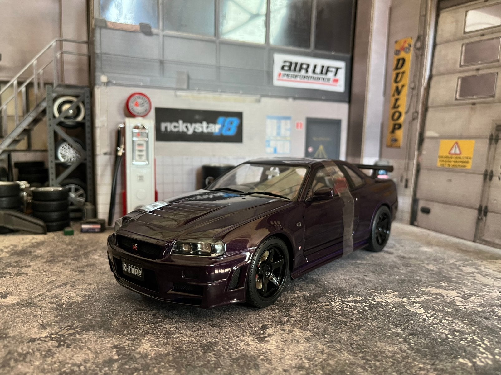 1:18 Nissan Skyline GT-R R34 - nieuw in doos, Ophalen of Verzenden, Auto, Solido