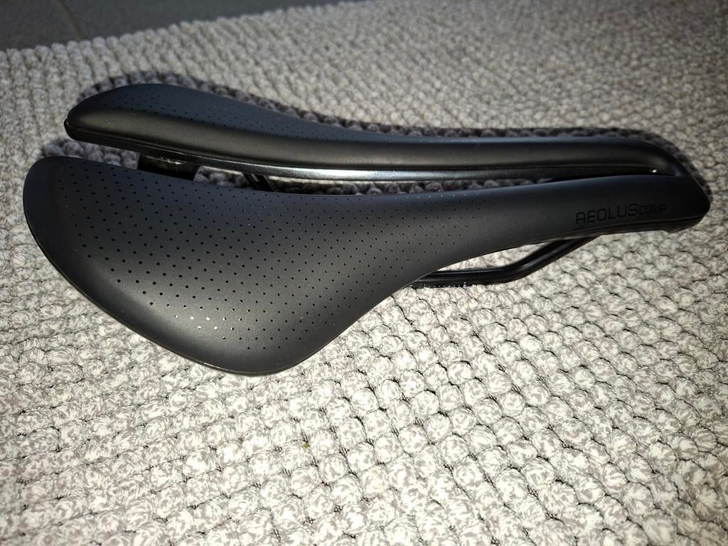 Bontrager Aeolus Comp zadel 145mm, Fietsen en Brommers, Ophalen of Verzenden, Zadel