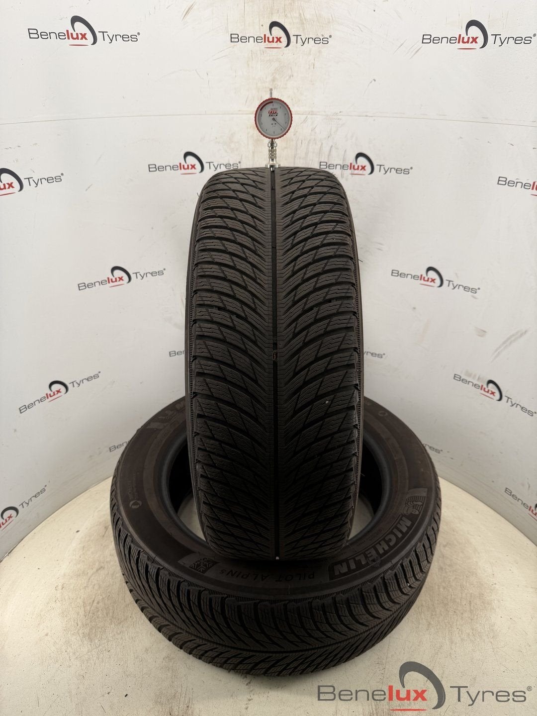 winter 225/55R18 102V Michelin 225/55 R18 225/55/18 2255518, Autos : Pièces & Accessoires, Pneus & Jantes, Pneus hiver, Véhicule de tourisme