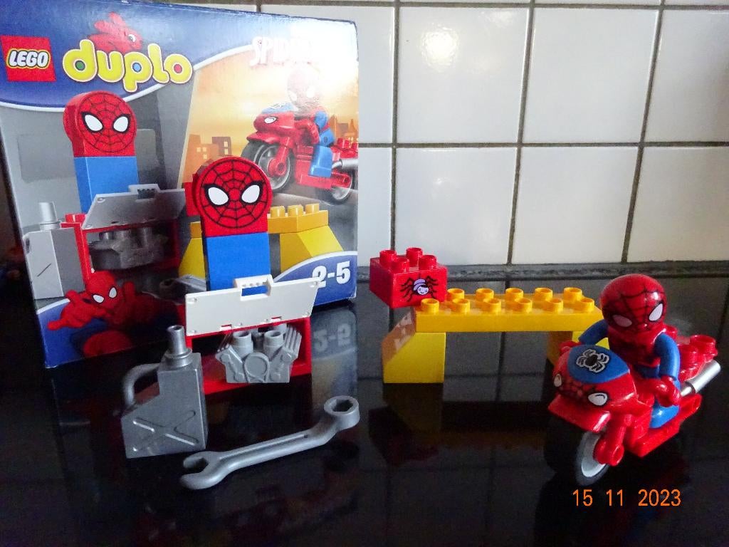 Duplo 10607 Spider-Man webmotor werkplaats*VOLLEDIG*PRIMA, Kinderen en Baby's, Ophalen of Verzenden, Duplo, Marvel