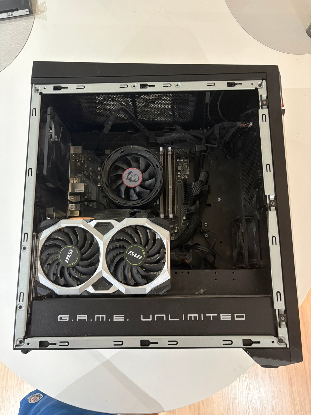 Msi gaming computer, Computers en Software, Computerbehuizingen, Zo goed als nieuw, Ophalen