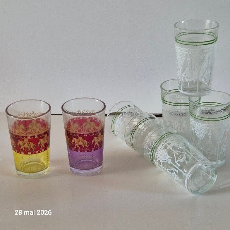 Lot de 8 verres à thé marocain traditionnels, Collections, Verres & Petits Verres, Neuf, Autres types, Envoi