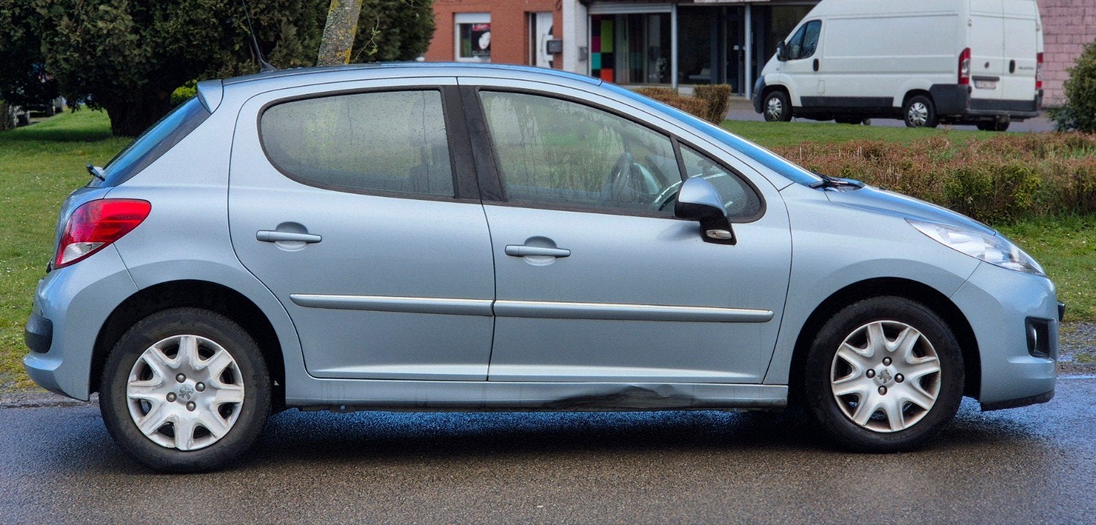 Peugeot 207 14ess 2011 145000km clima ctok 3200€, Autos, Euro 5, Boîte manuelle, 5 portes, Particulier