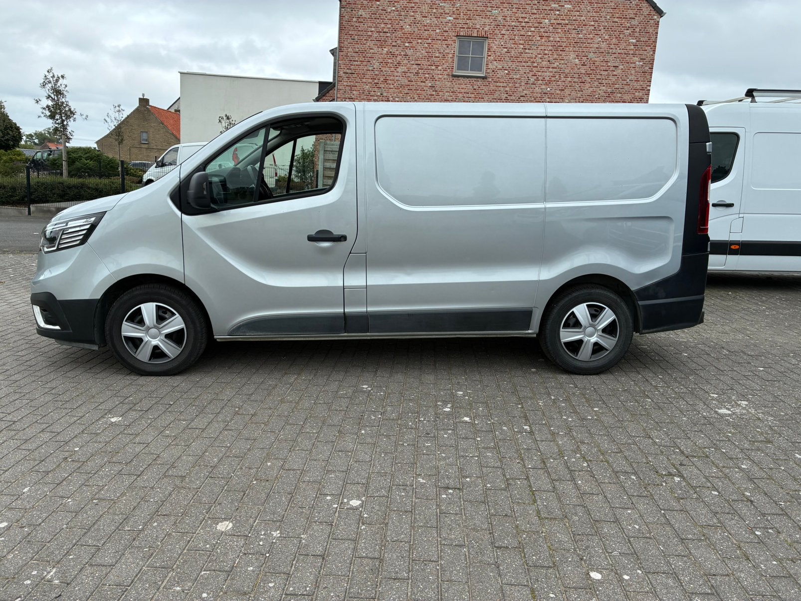 Renault Trafic 20DCI , amper 93.000 km, Auto's, Voorwielaandrijving, Stof, 1995 cc, 4 cilinders