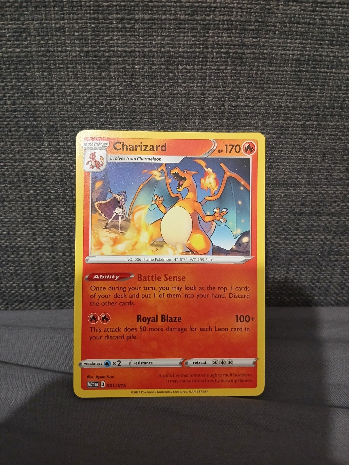 Charizard, Ophalen of Verzenden, Zo goed als nieuw, Losse kaart, Foil
