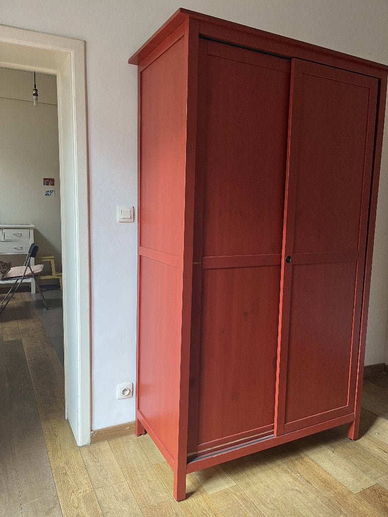 Gardde-robe, 150 à 200 cm, Utilisé, Avec espace de penderie, 50 à 75 cm