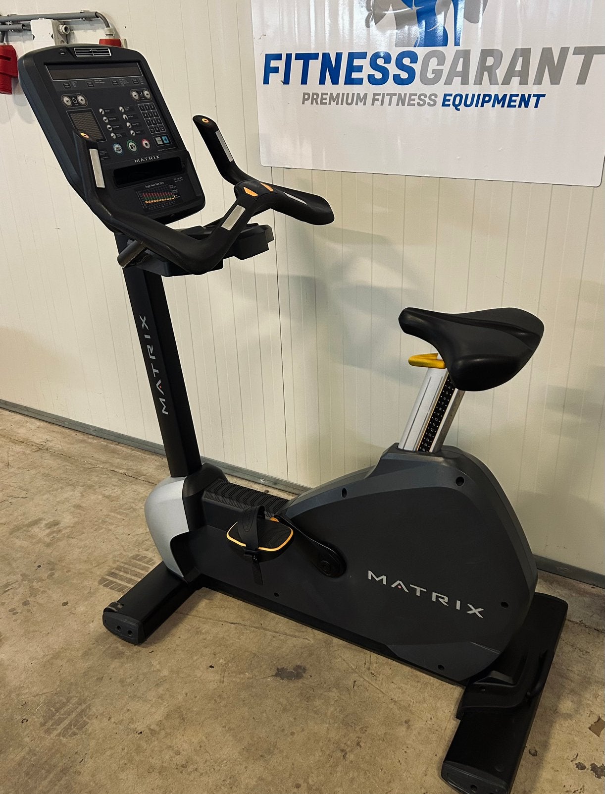 Vélo d'exercice à vélo droit Matrix Fitness U5x, noir, Enlèvement ou Envoi