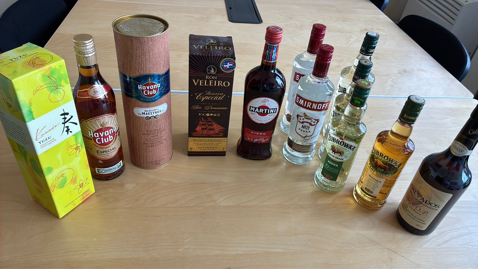 Rhum, vodka, calvados et Martini en lot ou à la bouteille, Enlèvement, Autres régions, Autres types, Pleine