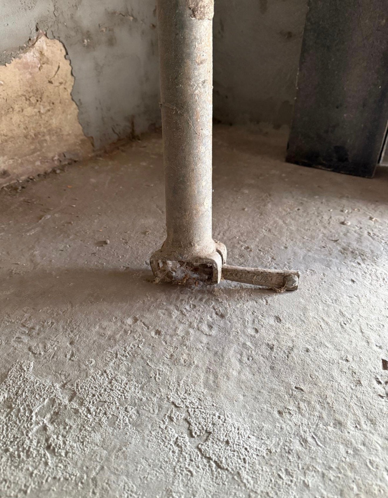 Metal pour échafaudage, Enlèvement, Comme neuf