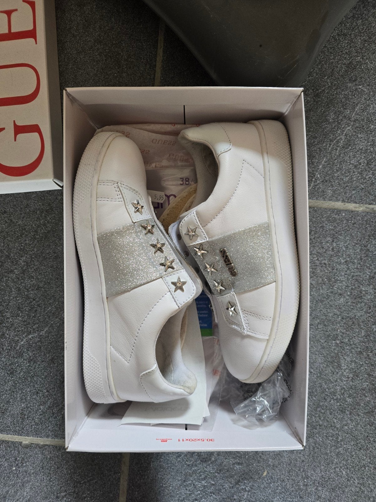 Schoenen Guess maat 38, Kinderen en Baby's, Babykleding | Schoentjes en Sokjes, Ophalen
