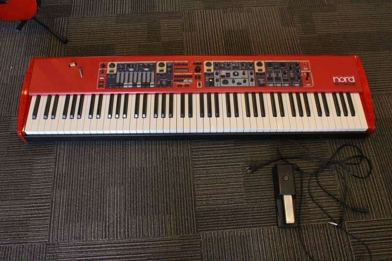 Nord Stage Revision B - 76 touches, Ophalen, 76 toetsen