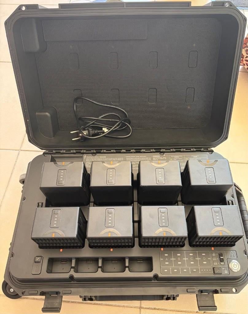 DJI 350 RTK - 4 paar TB65-batterijen + laadstation, Diversen, Overige Diversen, Zo goed als nieuw, Ophalen
