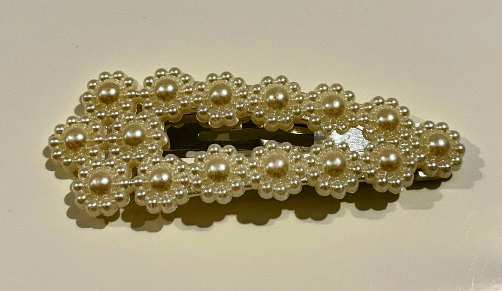 Witte haarspeld met parelbloemen, Bijoux, Sacs & Beauté, Enlèvement ou Envoi, Neuf, Épingle à cheveux