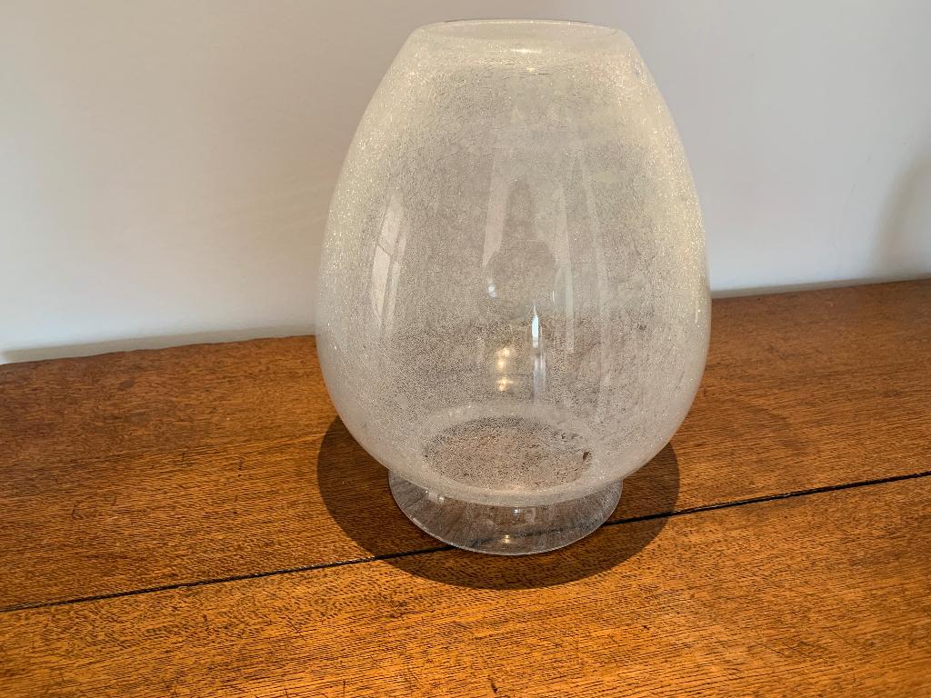 Unieke Mondgeblazen Design Vaas  Jaren '80 Iriserend Parelmo, Wit, Ophalen of Verzenden, Minder dan 50 cm, Glas