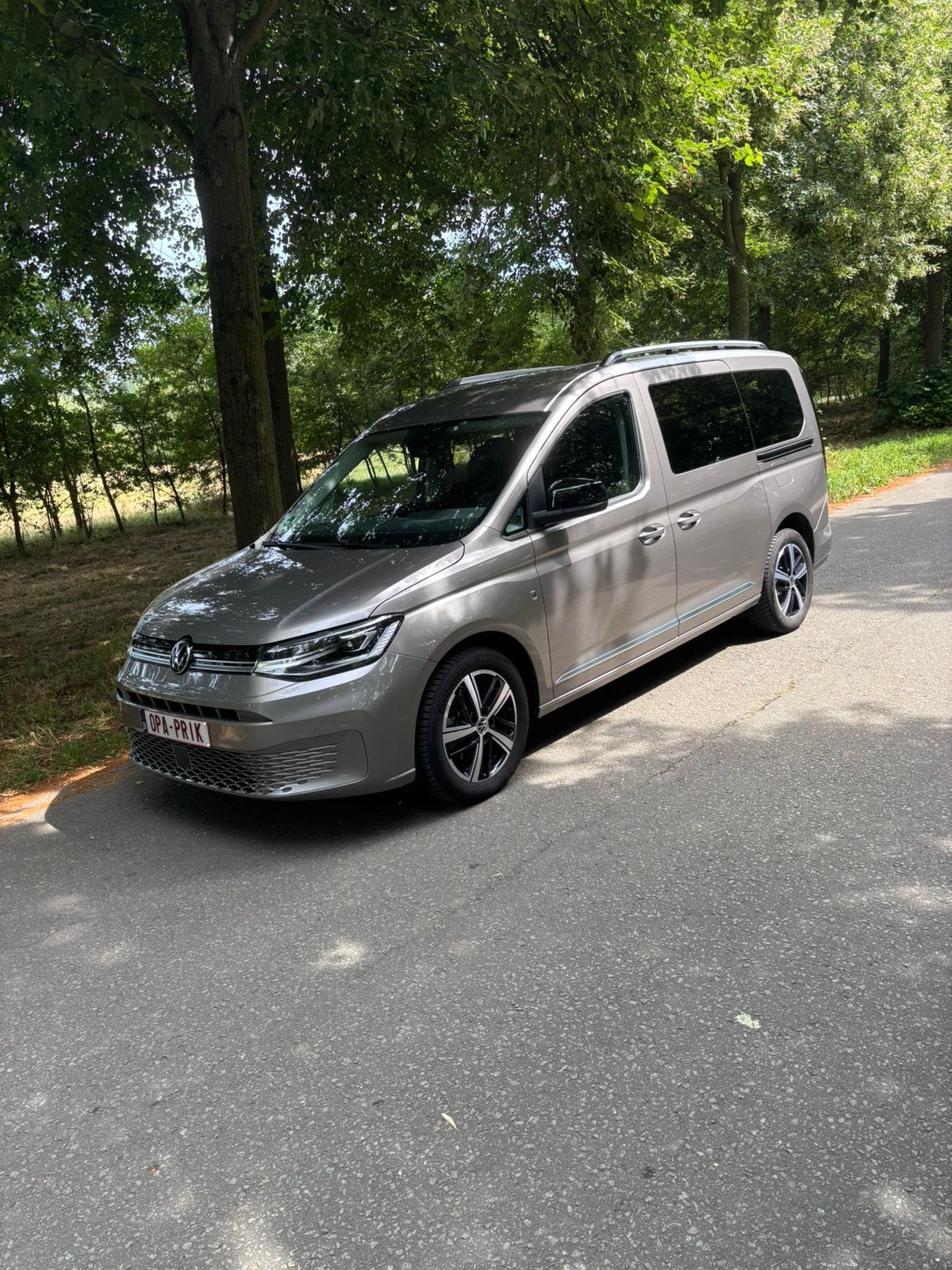 VW CADDY MAXI uitvoering Style 7 plaatsen, Argent ou Gris, Achat, Euro 6, 7 places