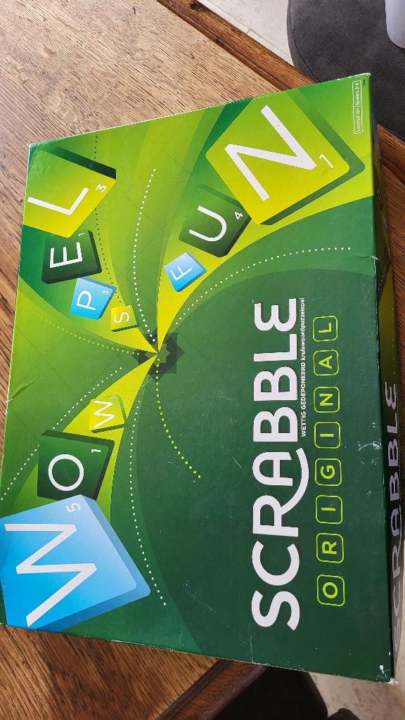 Scrabble spel, Drie of vier spelers, Ophalen of Verzenden, Zo goed als nieuw