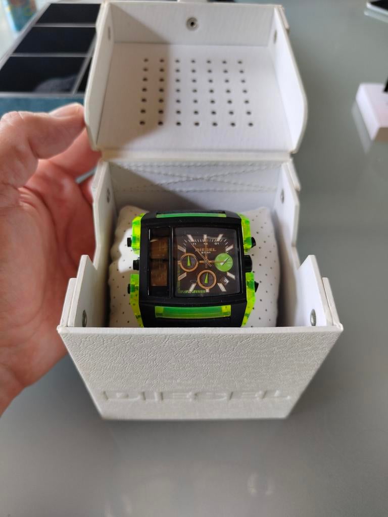 Montre Diesel verre minéral DZ7153 Sba X-Ray, Enlèvement ou Envoi