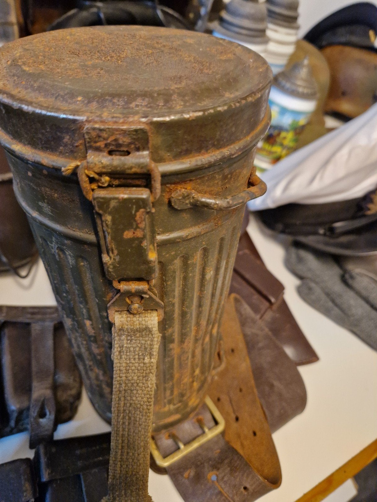 ww2 gasmasker koker en gasmasker filter ontbreekt, Verzamelen, Ophalen of Verzenden