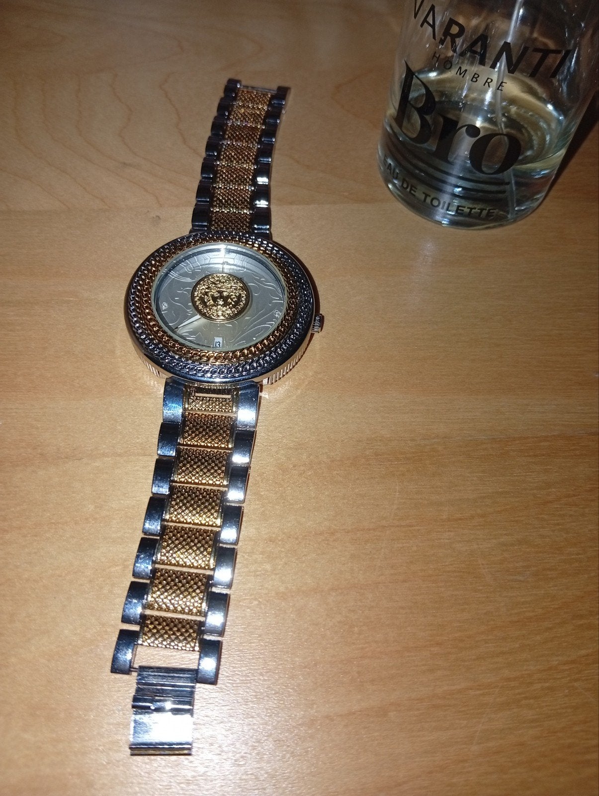 Luxury Versace Horloge, Bijoux, Sacs & Beauté, Montres | Hommes, Comme neuf, Montre-bracelet, Autres marques, Acier, Autres matériaux