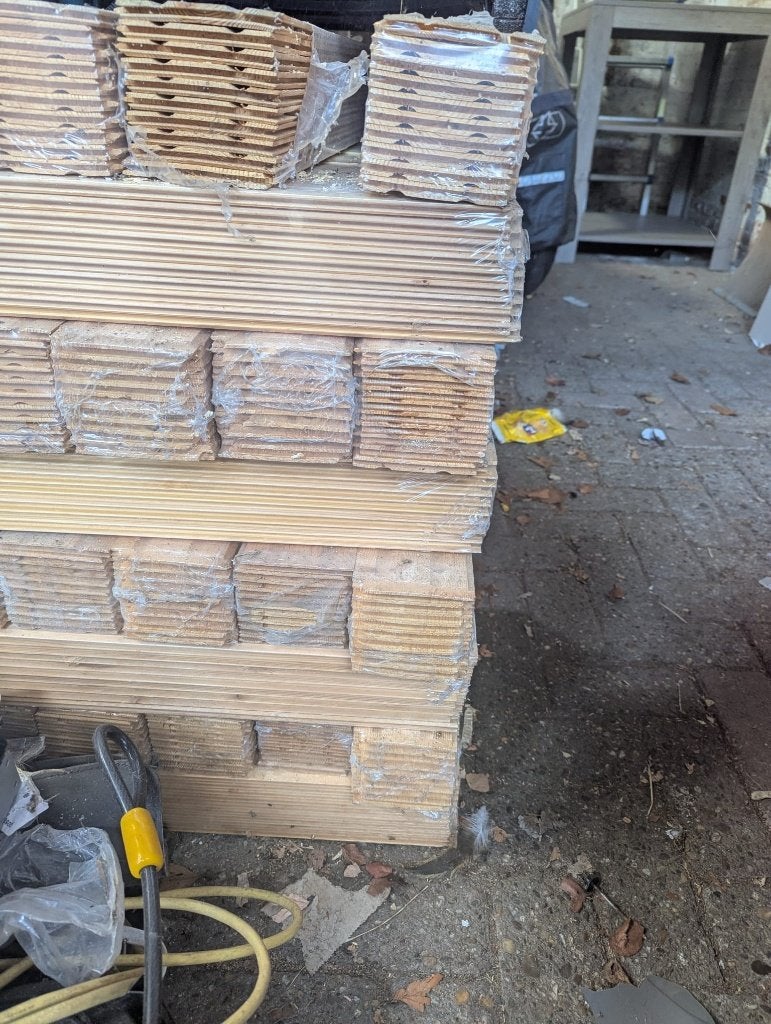 grote partij  houten schrootjes/wandbekleding - Nieuw(94 m²), Moins de 200 cm, Comme neuf, Autres types, Épicéa
