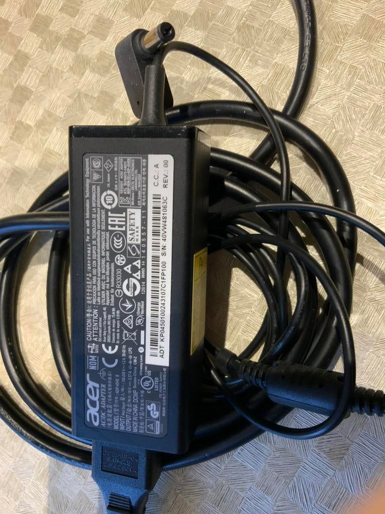 Acer laptop-oplader, Computers en Software, Laptop-opladers, Ophalen, Zo goed als nieuw