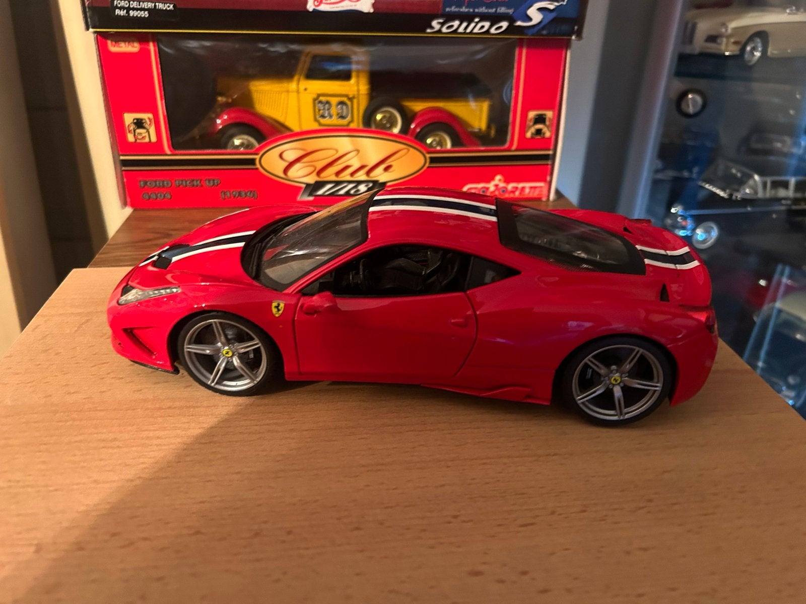 Ferrari, Enlèvement, Comme neuf