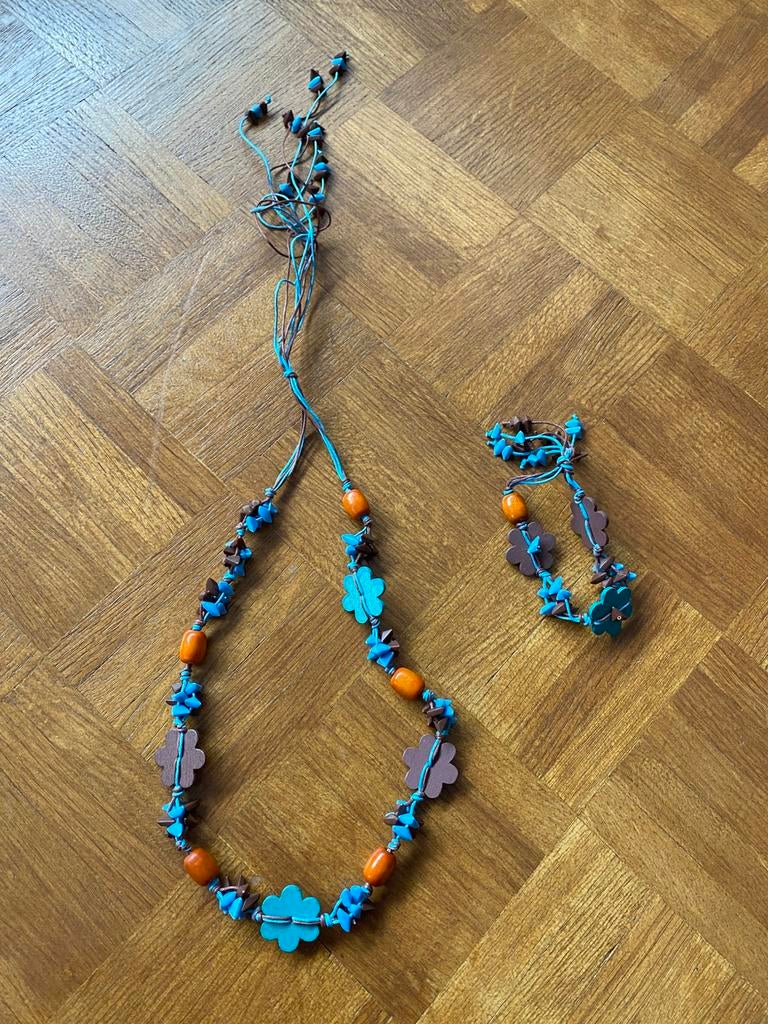 Parure bracelet collier en bois fleurs, Handtassen en Accessoires, Kettingen, Overige materialen, Verstelbaar, Bruin, Nieuw
