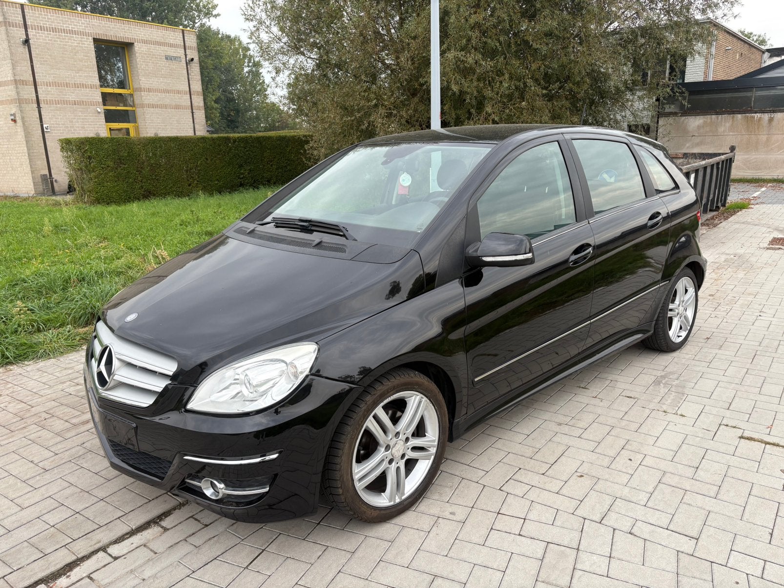 MERCEDES-BENZ 160 À ESSENCE AUTOMATIQUE !, Autos, Euro 5, Achat, Classe B, Automatique