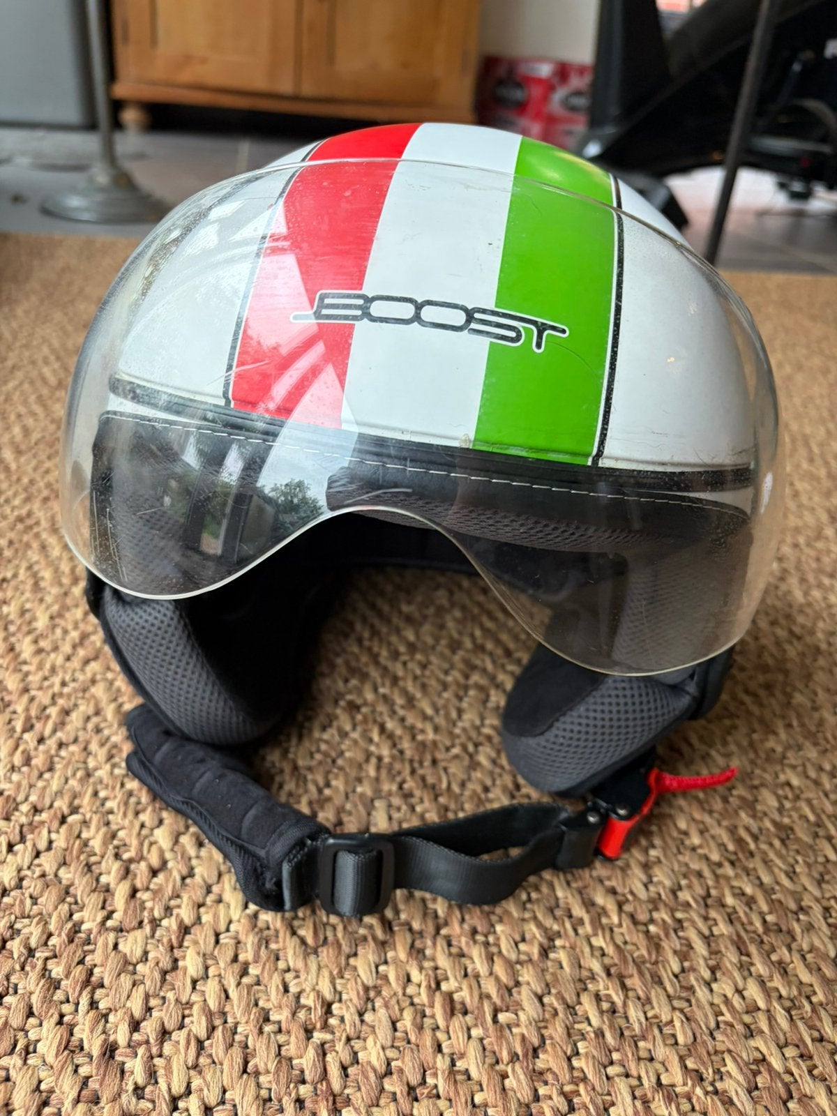 Helm Boost, Ophalen, Zo goed als nieuw