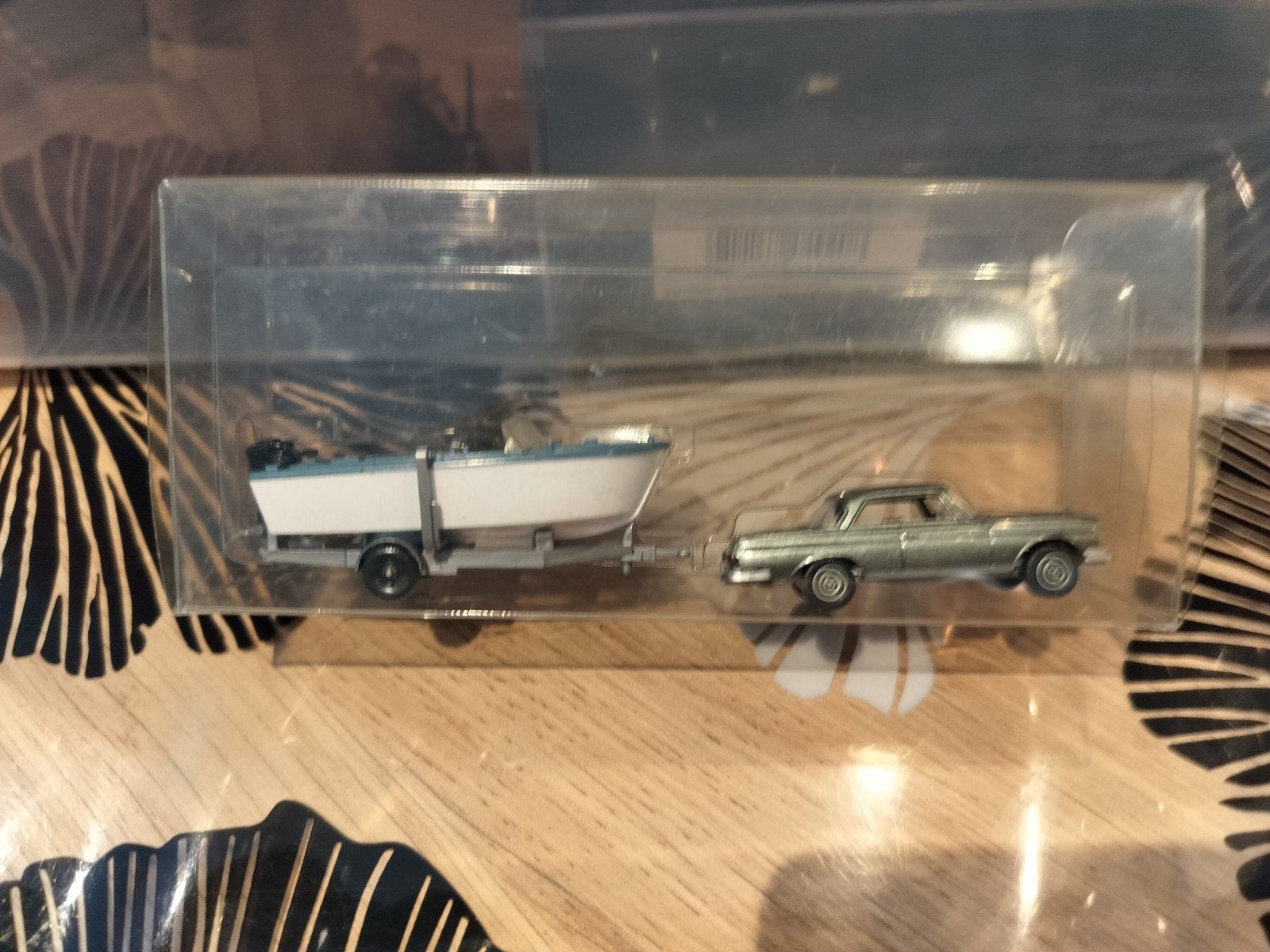 Wiking Mercedes avec bateau H0 1:87, Enlèvement ou Envoi, Neuf, Voiture, Wiking