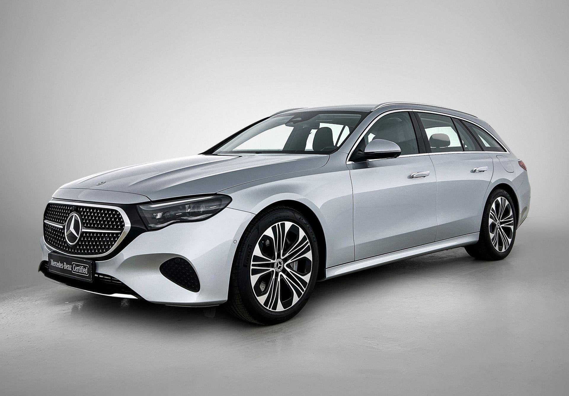 Mercedes-Benz E-Klasse 300 E Break Luxury Line | Distronic |, Auto's, Mercedes-Benz, Automaat, Dealer onderhouden, Gebruikt, 4 cilinders