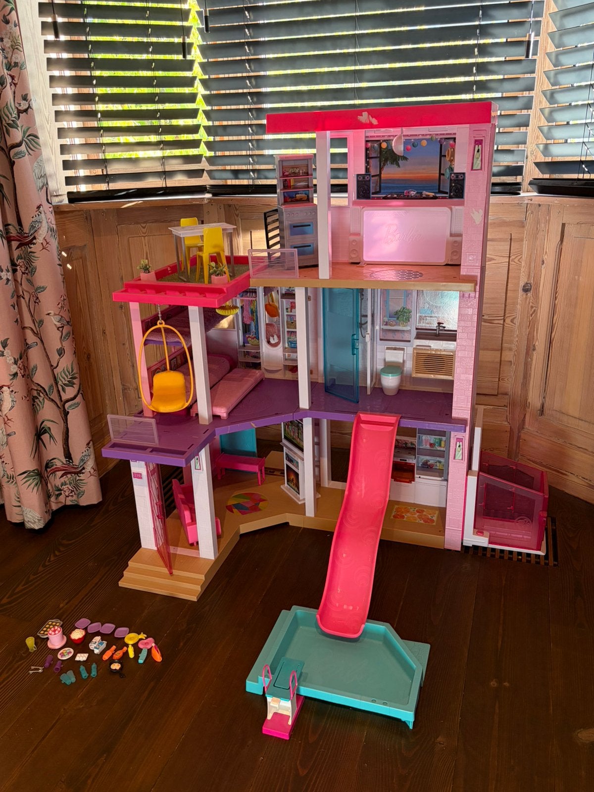 Barbie Dreamhouse en parfait état, Enlèvement, Comme neuf, Maison de poupées