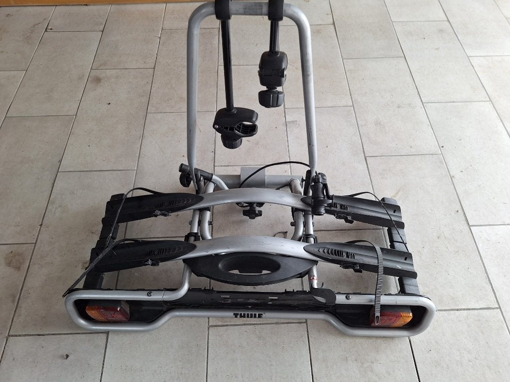 THULE Porte vélo Basculant pour boule d'attelage 2vélos 51kg, Enlèvement, 2 vélos, Utilisé, Support d'attelage
