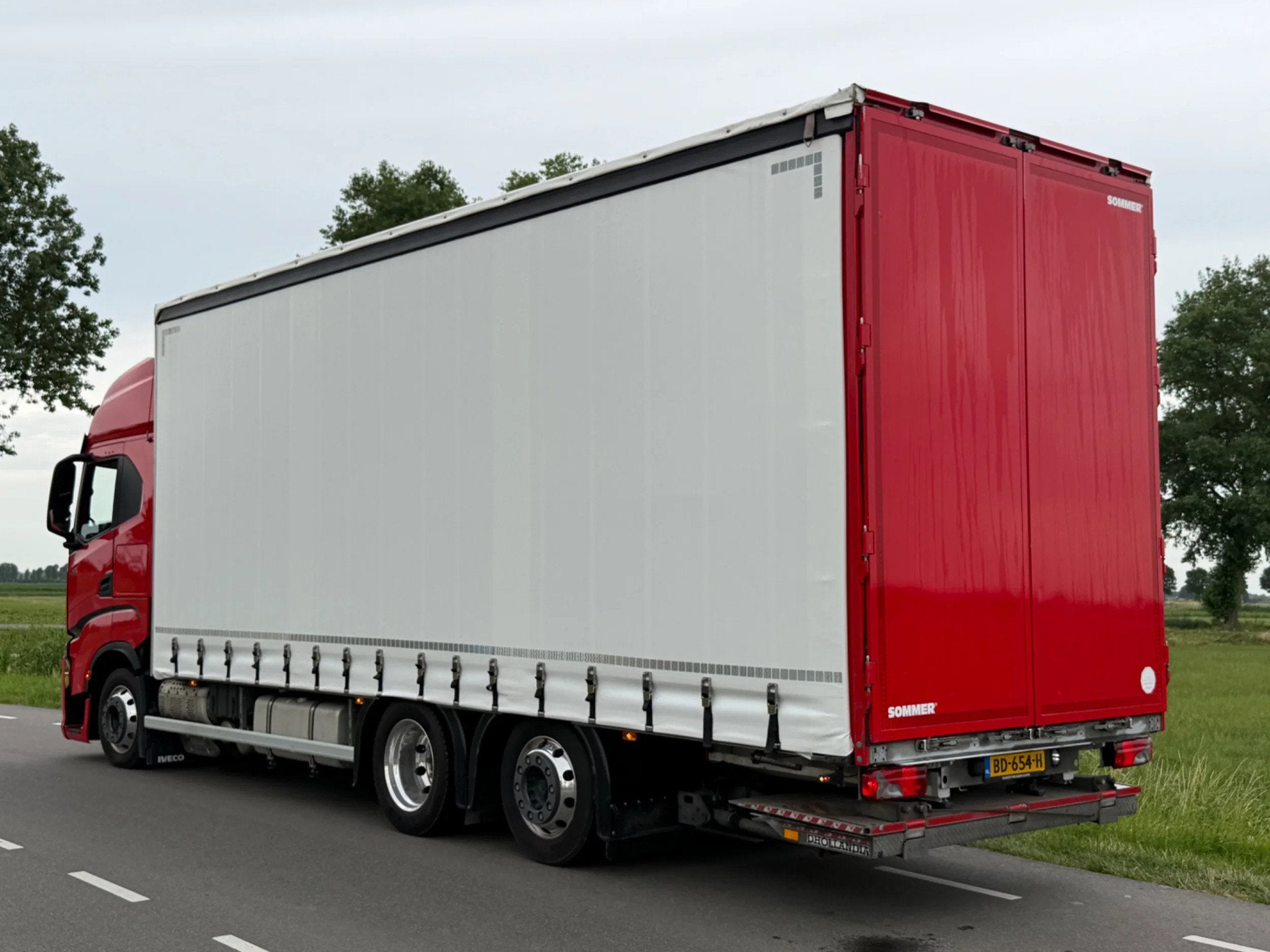 Iveco S-WAY 510 S WAY 510 EURO6.2021, 375 kW, Euro 6, 11380 kg, 2 portes