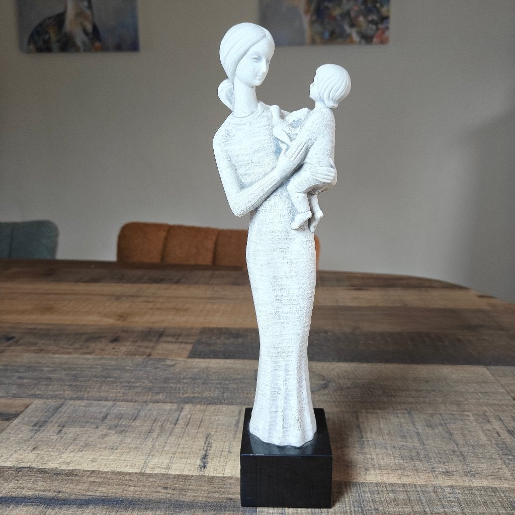Statue gracieuse de mère et enfant 31 cm, Antiquités & Art, Sur socle, Statue, Gips, Femme