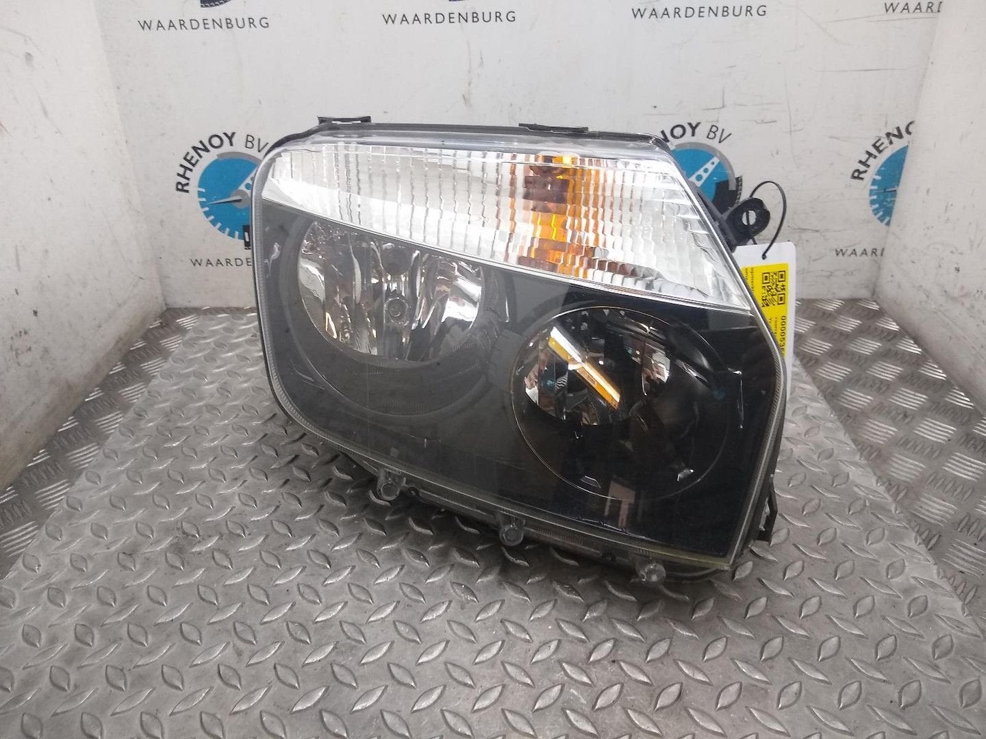 DACIA DUSTER KOPLAMP R 2013, Ophalen of Verzenden, Gebruikt, ARN erkend