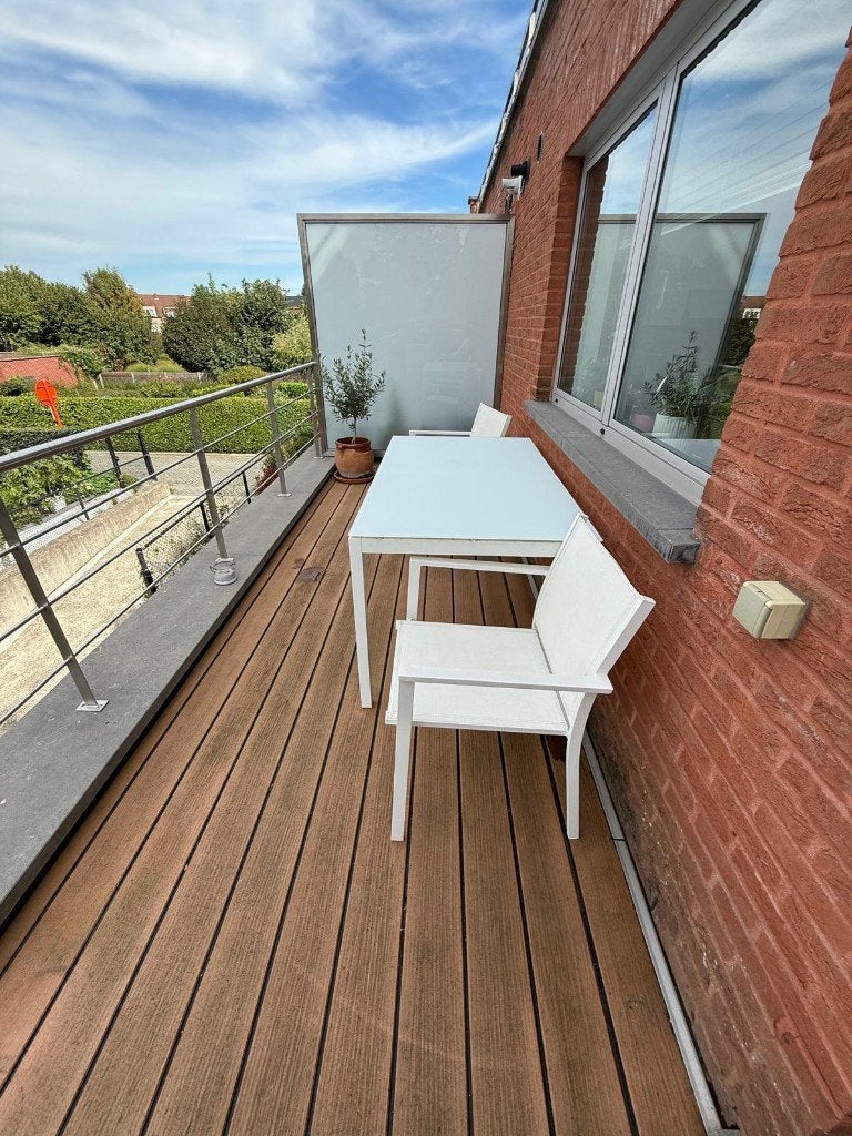 Aluminium/glas moderne TUIN TAFEL EN STOELEN in goede staat, Tuin en Terras, Ophalen, 4 zitplaatsen, Gebruikt, Aluminium