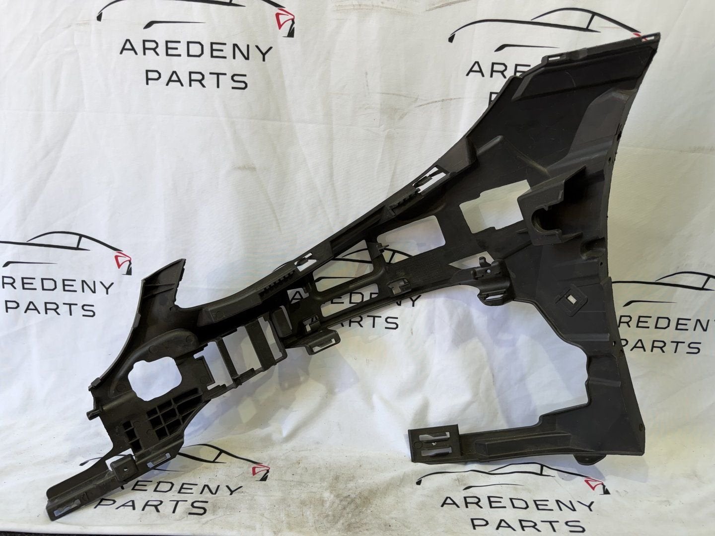 Mercedes C Klasse W205 Bumpersteun Rechts Voor A2058853565, Autos : Pièces & Accessoires, Utilisé, -, -, Enlèvement ou Envoi