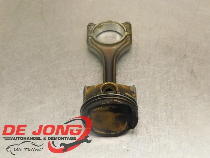 Piston d'un Skoda Kodiaq, -, 3 mois de garantie, Utilisé, Skoda