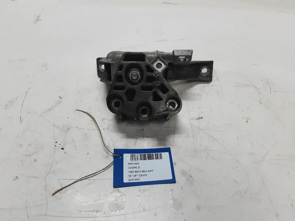 MONTAGE MOTEUR Mini Mini (R56) (01-2006/11-2013) (677980501), Petuelring 130
80809  München, DE, Mini, Utilisé, Minikundenbetreuung@mini.de