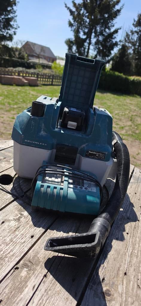 Makita stofzuiger 18v, Ophalen