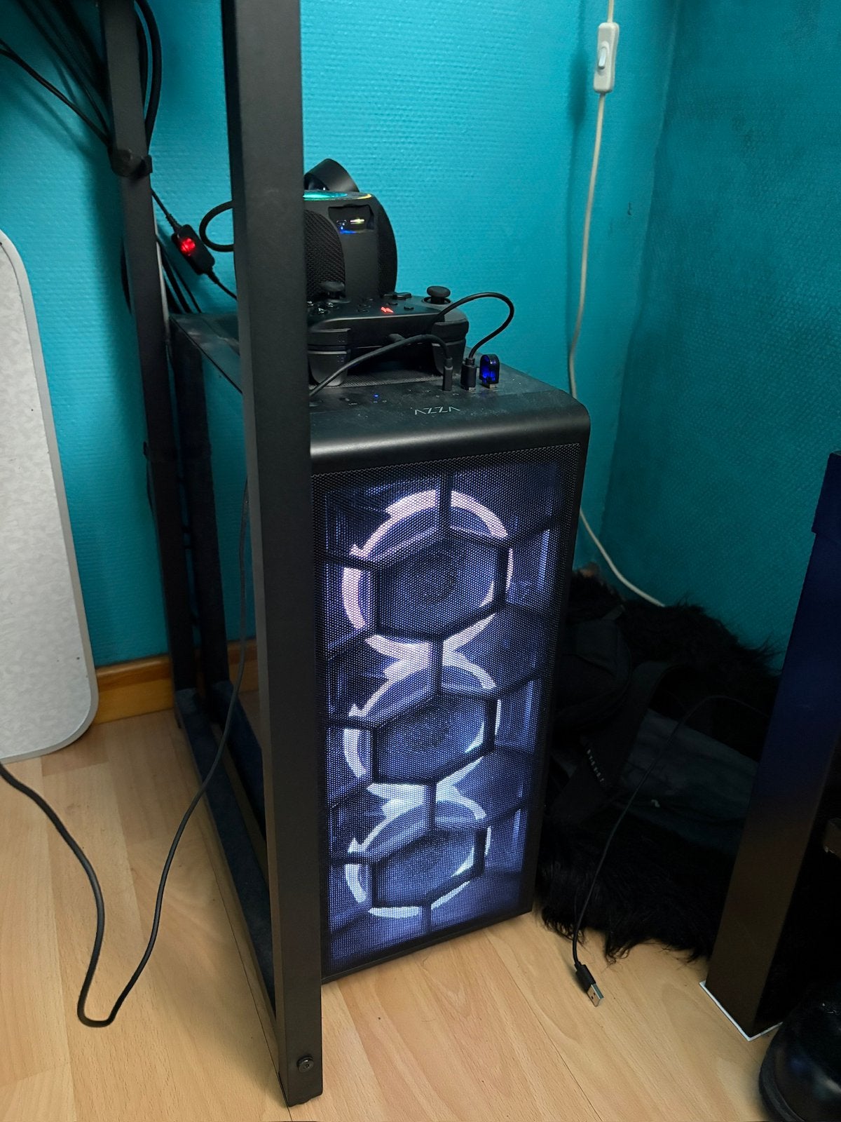 Gaming pc en sherm, Ophalen, 32 GB, Zo goed als nieuw, Gaming