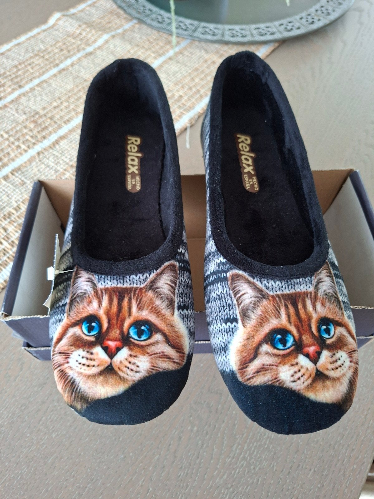 Pantoffels dames Maat 39 Nieuw., Vêtements | Femmes, Neuf, Enlèvement ou Envoi, Pantoufles, Relax