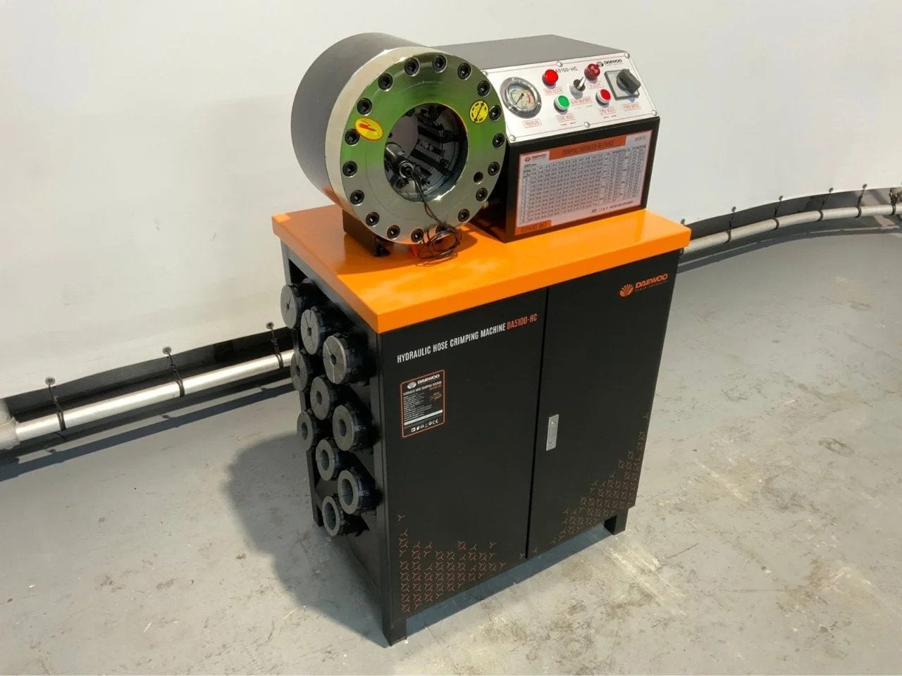 Daewoo DA5100-HC Hydraulische slangen pers