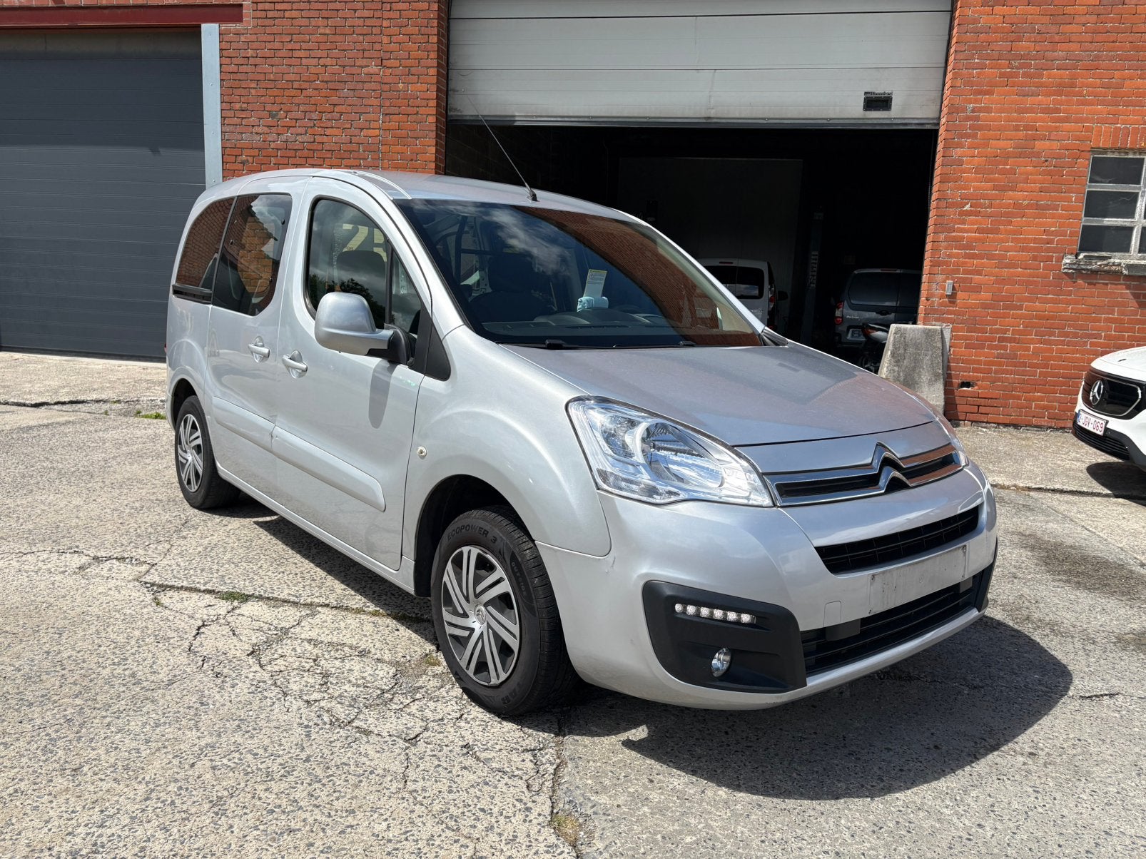 Citroën Berlingo Benzine 76Dkm!!!, Auto's, Bestelwagens en Lichte vracht, Voorwielaandrijving, Electronic Stability Program (ESP)