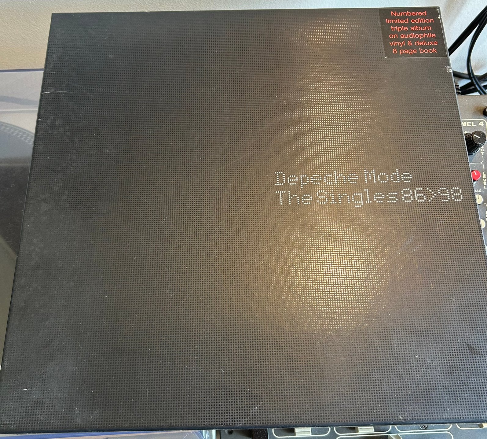 Depeche Mode The Singles 86>98, Limited Ed. #9276, 3LP Vinyl, Cd's en Dvd's, Ophalen, Zo goed als nieuw